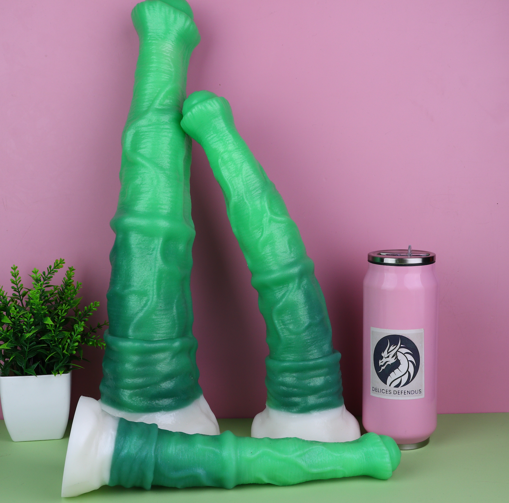 Grüner Dildo