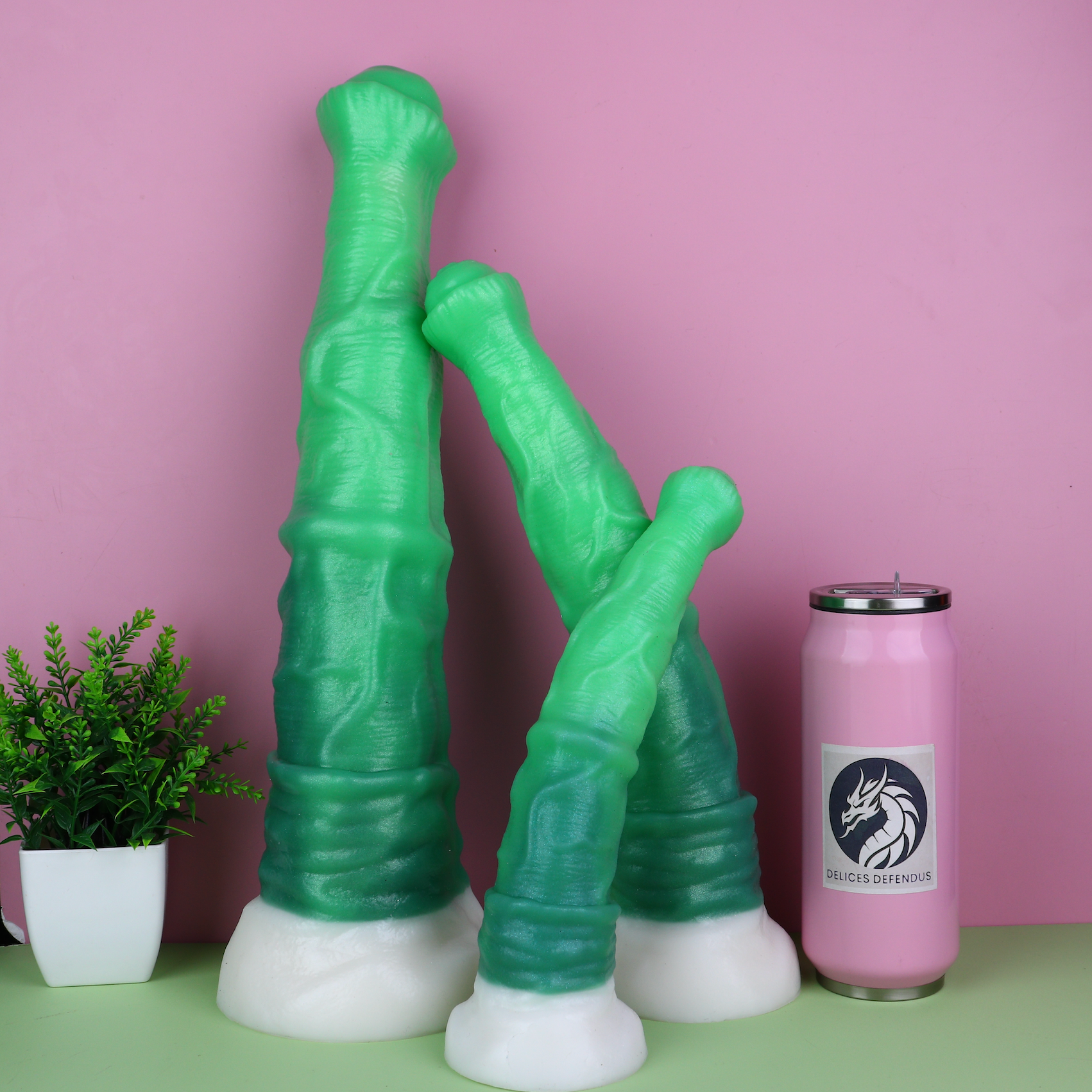 Grüner Dildo