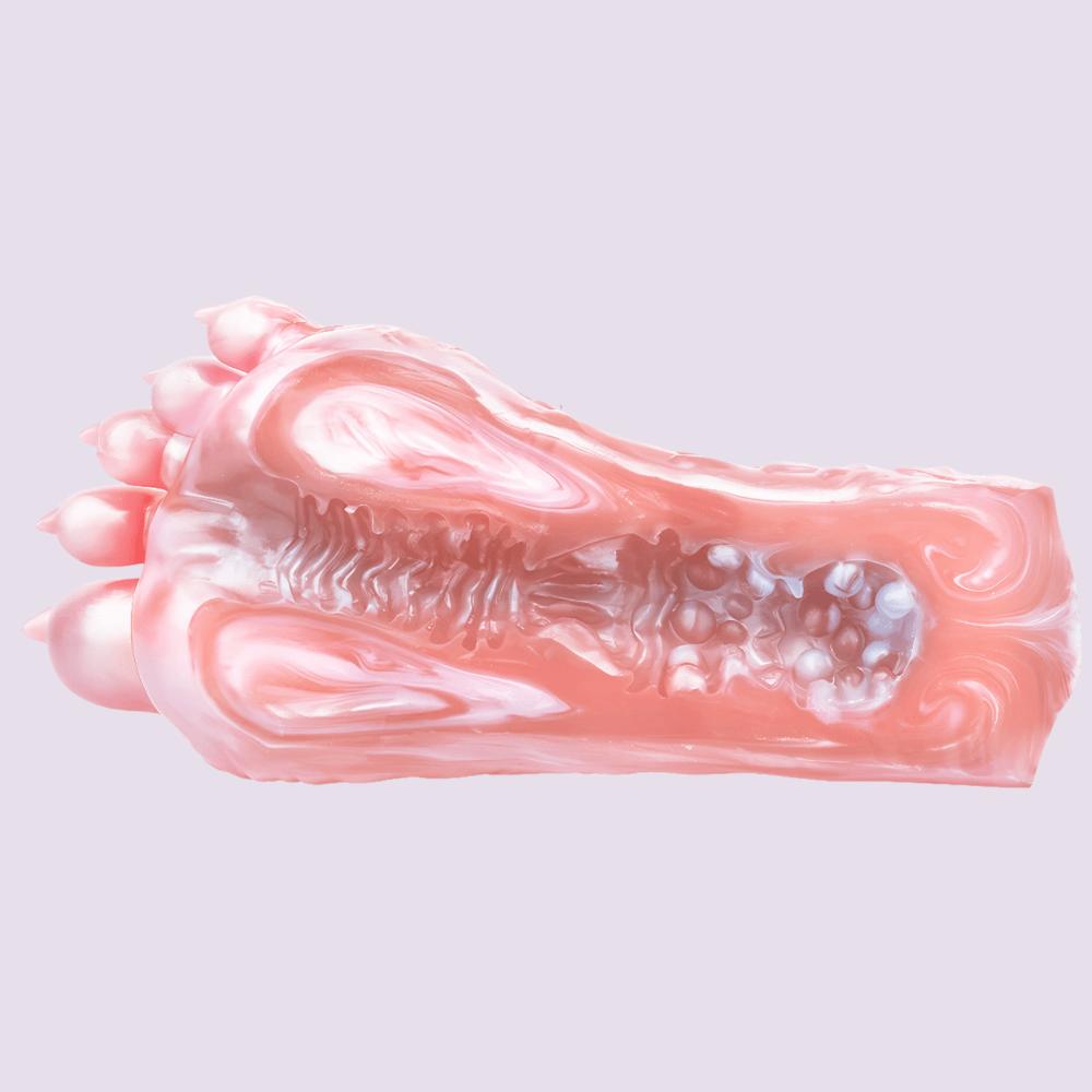 Amy Rose the Temptress – The Furry Feet Masturbator for an Ultra Sensual Sandwich Footjob