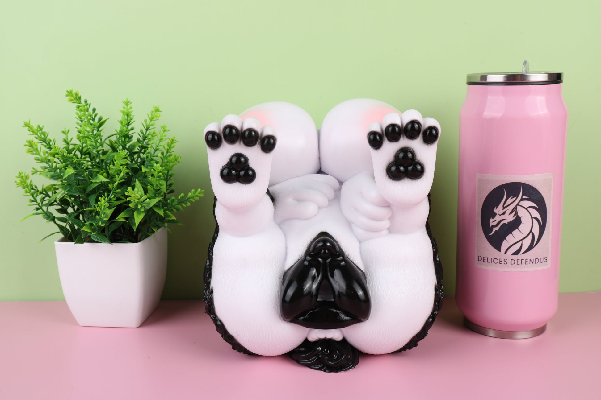 Loona canine furry sextoy made from over 2 kg of soft platinum silicone with detailed full body design