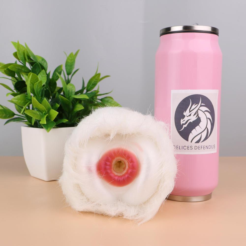 White wolf pussy toy inspired by Lyra the furry – single-entry masturbator with realistic texture and soft outer coat for yiff hentai roleplay