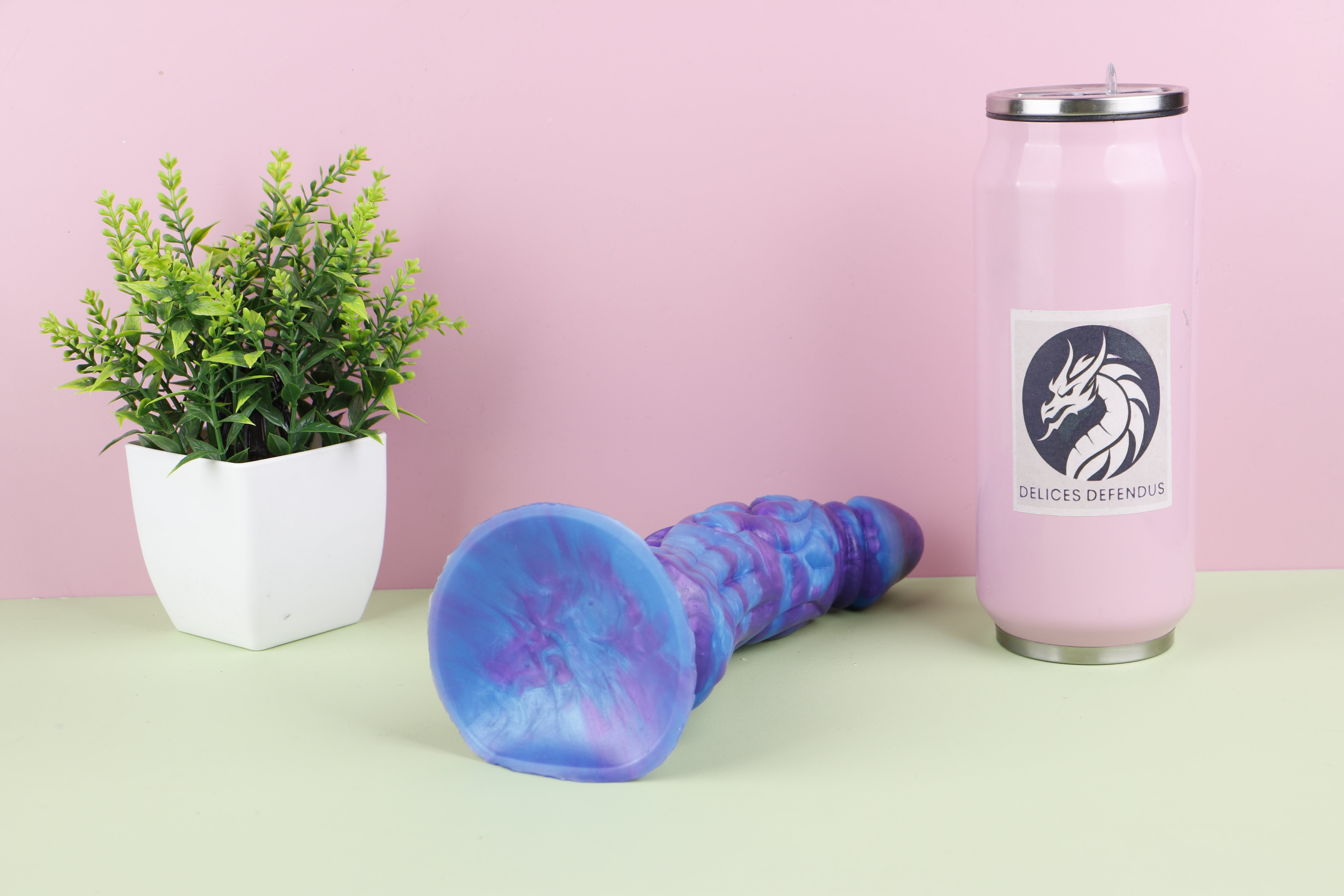 XL wolf furry sex toy with pronounced knot, premium fantasy dildo designed for experienced users.